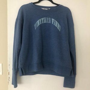 Vineyard Vines crewneck sweatshirt (Small)